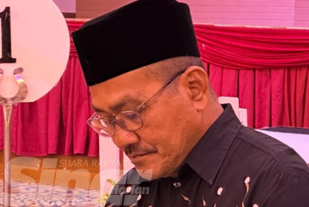 Rosdi yang tunduk menahan sebak mengimbau tragedi tragis yang meragut nyawa anaknya.