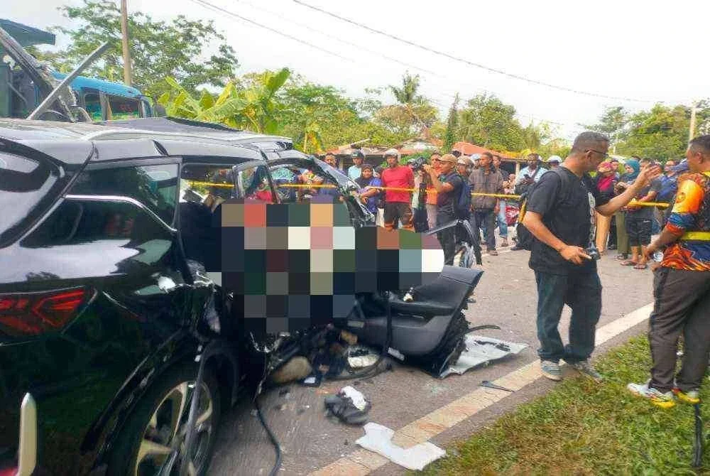 Kenderaan yang terbabit nahas mengorbankan enam sekeluarga.