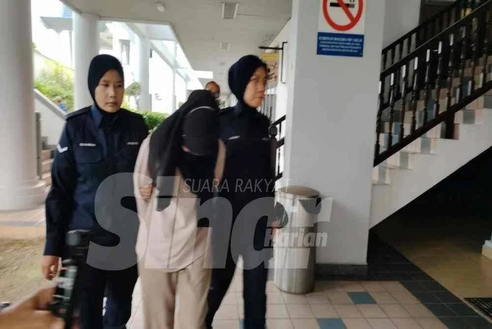 Wanita itu mengakui kesilapannya dan memaklumkan kepada mahkamah bahawa dia bertindak demikian kerana berada dalam keadaan emosi.