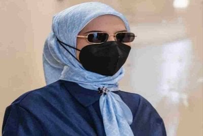 Mahkamah Sesyen Kuala Lumpur pada Isnin mengeluarkan warta pihak ketiga terhadap mana-mana individu yang berhasrat untuk mencabar permohonan pelucuthakan ke atas barangan kemas yang disita daripada isteri bekas PTD, Tan Sri Muhammad Hafizuddeain Jantan, Salwani Anuar @ Kamaruddin.