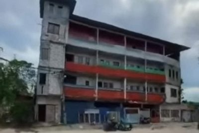 Sebuah bangunan didirikan tanpa kebenaran dipercayai dihuni etnik Rohingya di Sungai Tekali, Hulu Langat.