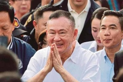 Bekas Perdana Menteri Thailand, Thaksin Shinawatra kini bebas sepenuhnya selepas menerima pengampunan diraja kurang seminggu lalu, sekali gus menamatkan segala sekatan hukuman yang dikenakan terhadap beliau. - Foto Reuters 
