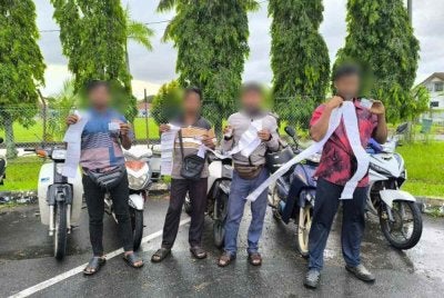 Dalam operasi itu, sebanyak 98 notis atas pelbagai kesalahan dikeluarkan di bawah Akta Pengangkutan Jalan 1987 (Akta 333). Foto JPJ Melaka