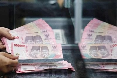 Asas ekonomi Indonesia dikatakan kekal kukuh, disokong prestasi eksport yang memberangsangkan, petunjuk makroekonomi yang stabil dan prospek positif daripada rakan dagang antarabangsa walaupun berdepan tekanan luaran yang ketara sehingga menyebabkan nilai rupiah melemah. - Foto Agensi