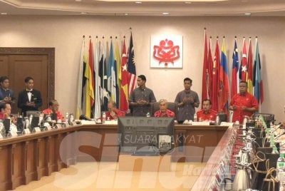 Presiden UMNO, Datuk Seri Dr Ahmad Zahid Hamidi mempengerusikan Mesyuarat MKT UMNO di Menara Dato' Onn Pusat Dagangan Dunia Kuala Lumpur (WTCKL) pada Rabu.