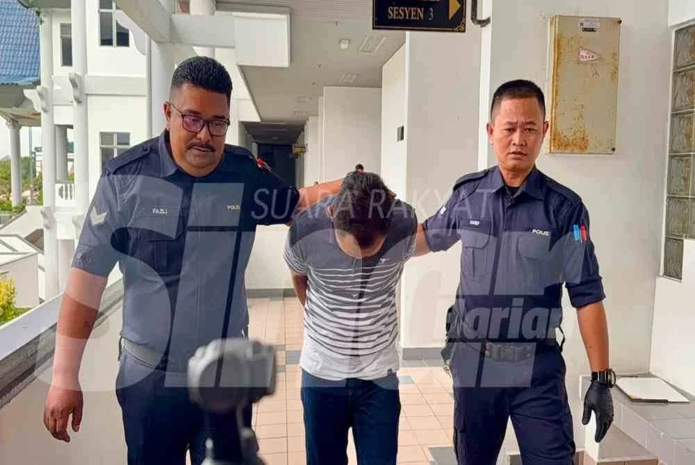 Mengikut pertuduhan, dia didakwa membunuh mangsa berusia 39 tahun antara jam 10 malam, 30 Mac hingga 3 pagi, 31 Mac lalu di sebuah rumah kedai.