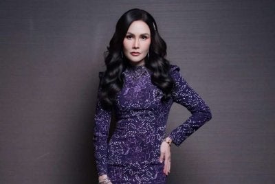 Fokus utama Sarimah buat masa sekarang adalah komitmen kerjayanya yang padat. Kredit/ Instagram @sarimahibrahim.