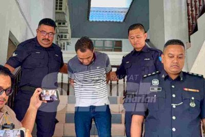 Kamil Harris didakwa atas pertuduhan membunuh rakannya Mac lalu yang mayatnya ditemui selepas dua bulan dalam keadaan reput, dibungkus dalam lipatan tilam
