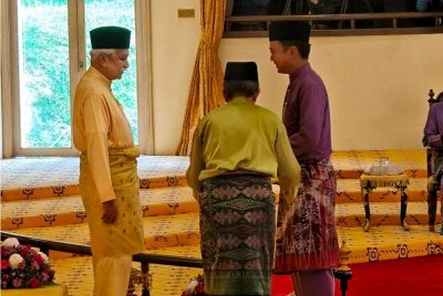 Tuanku Muhriz memasyhurkan Tunku Zain sebagai Tunku Panglima Besar Negeri Sembilan