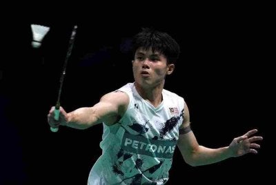 Pemain perseorangan lelaki negara, Justin Hoh meneruskan cabaran ke suku akhir selepas menewaskan wakil Ireland Nhat Nguyen 21-17, 21-19 pada Kejohanan Badminton Terbuka Australia 2026 di Sydney hari ini.