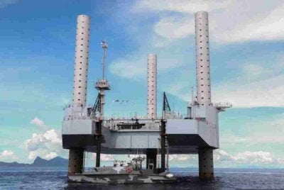 Pangkalan Laut Tun Sharifah Rodziah (PL TSR) yang terletak di perairan di sini secara rasminya dibubarkan semalam selepas sedekad beroperasi menjadi benteng hadapan dalam menjaga keselamatan serta kedaulatan perairan negara di Sabah Timur.