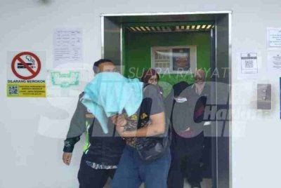 Mengikut pertuduhan, Siti Iqbar dan Hairul Mokhsin Zaini, 24, didapati melakukan perbuatan percubaan persetubuhan haram dengan pasangan yang bukan suami atau isteri yang sah di sisi syarak.