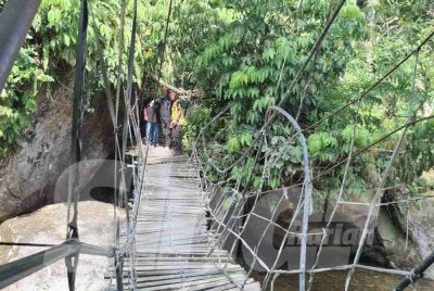 Keadaan jambatan sepanjang kira-kira 50 meter itu mendapat perhatian di media sosial susulan paparan video lokasi penemuan pendaki wanita hilang, Jaslinda Saludin oleh Sinar Harian.
