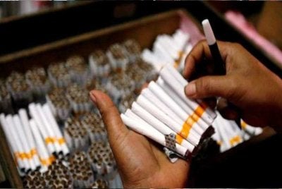 Akibat penjualan rokok haram, Malaysia kehilangan hasil cukai dianggarkan RM5 bilion setiap tahun.