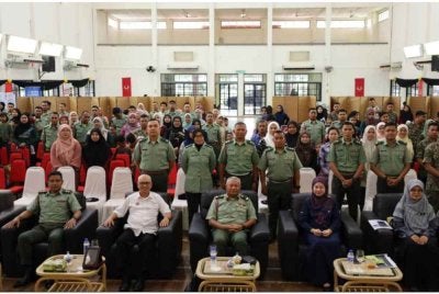 Peserta yang hadir pada program berkenaan. 