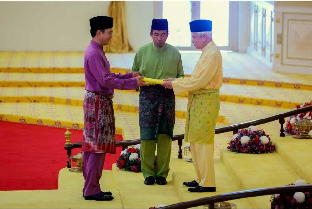 Yang di-Pertuan Besar Negeri Sembilan, Tuanku Muhriz Tuanku Munawir berkenan mengurniakan watikah dan pelantikan Gelaran Pusaka Tunku Panglima Besar kepada Tunku Zain Al-'Abidin pada Istiadat Pengurniaan dan Perisytiharan Gelaran Pusaka Tunku Panglima Besar di Balairong Seri, Istana Besar Seri Menanti pada Khamis.