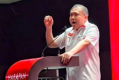 Anthony ketika berucap pada Majlis Pelancaran Jentera Pilihan Raya Pakatan Harapan pada Jumaat.