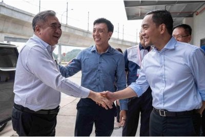 Anthony berkata, beliau memahami kesibukan Menteri Besar Johor ketika musim pilihan raya.