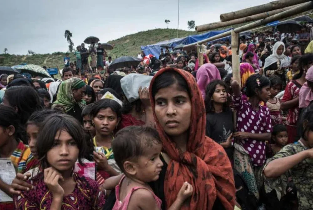 Selama beberapa dekad, etnik minoriti itu berdepan diskriminasi dan penganiayaan di Myanmar. Foto Agensi