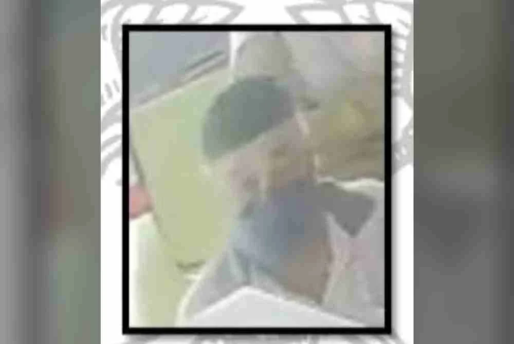 Polis mengesan seorang lelaki bagi membantu siasatan kes seorang pelanggan dipukul pada Jumaat.