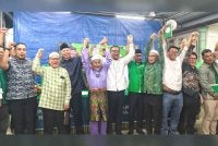 Pemimpin Pas bersama sebahagian tokoh yang diumumkan menyertai parti itu baru-baru ini