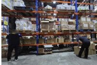 Operasi pihak KKM dijalankan di sebuah hab logistik dibongkar di Seksyen 19, Petaling Jaya, 3 Jun lalu. Foto JKNS Selangor
