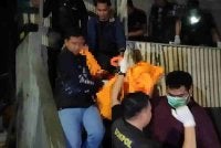 Mangsa dipercayai dibunuh oleh suaminya dengan kesan kecederaan pada bahagian leher. Foto TribunMakassar