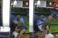 Aks seorang lelaki mencuri Black Thorn dirakam CCTV.- Foto Facebook/Hojiak Durian & Fruits - Jurong East.