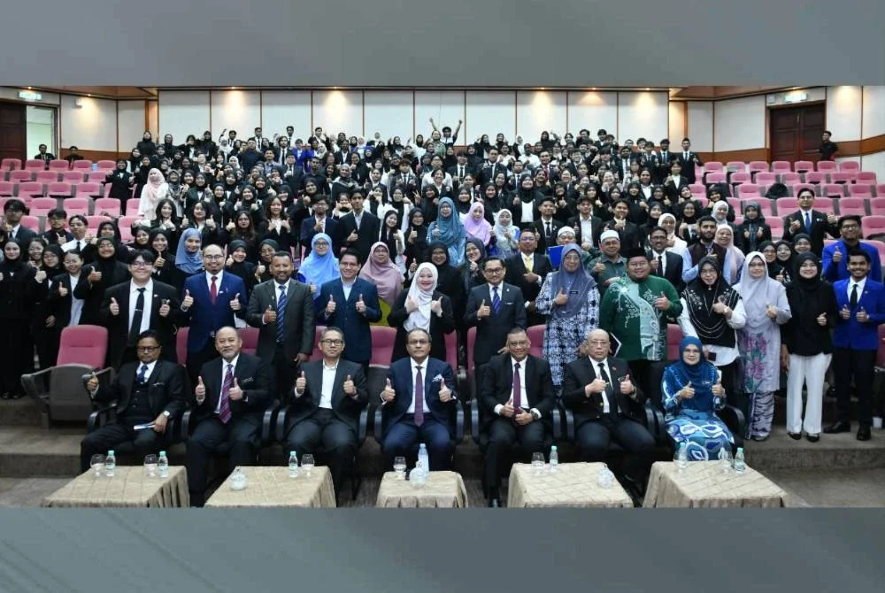 AGC terus pacu reformasi undang-undang negara AGC terus pacu reformasi undang-undang negara