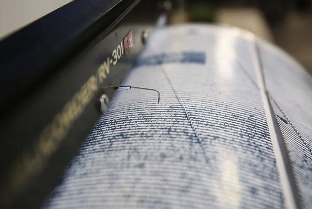 Satu gempa bumi sederhana bermagnitud 5.3 melanda wilayah Mindanao, Filipina pada jam 2.57 petang tadi. - Gambar hiasan