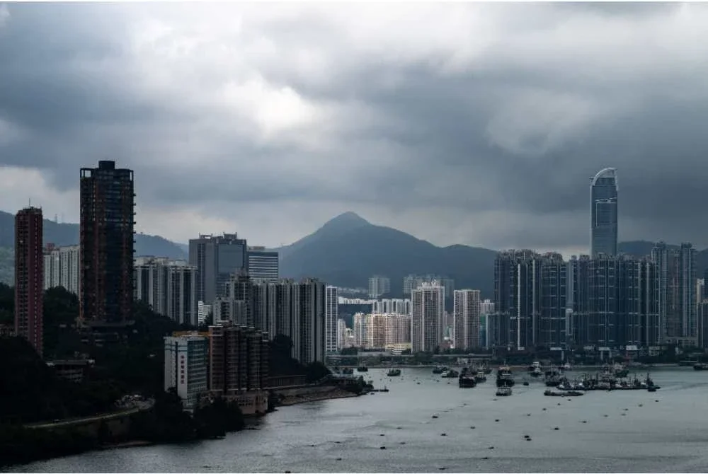 Pemandangan langit Hong Kong dari daerah Tsuen Wan. Foto AFP