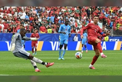 Ronaldo bermain penuh 90 minit ketika menentang Congo, namun hanya melepaskan tiga percubaan dan tiada satu pun tepat ke sasaran. Foto Agensi