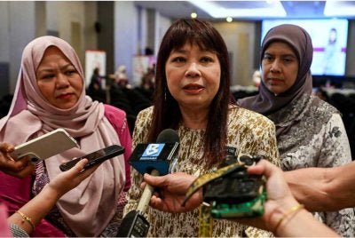 Hui Ying (tengah) ketika ditemui pemberita pada Program Toleransi Sifar Keganasan: Say No To Sexual Harassment di sebuah hotel pada Khamis. Foto Bernama