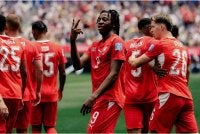 Johan Manzambi membalas kepercayaan Yakin dengan meledak dua gol selepas dimasukkan sebagai pemain gantian. Foto: Agensi