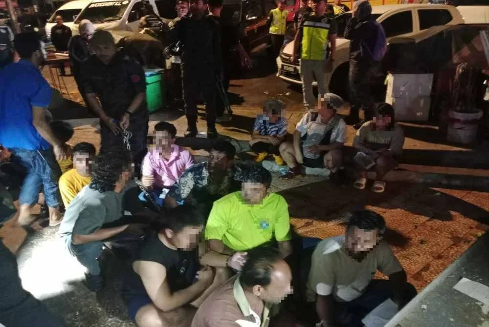Antara individu warga asing yang ditahan dalam operasi dijalankan.