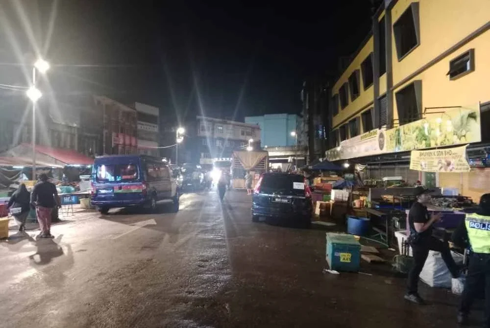 Keadaan sekitar kawasan Pasar Pudu sebelum ini didakwa menjadi tumpuan warga asing berada dalam keadaan tidak terurus selain kotor.