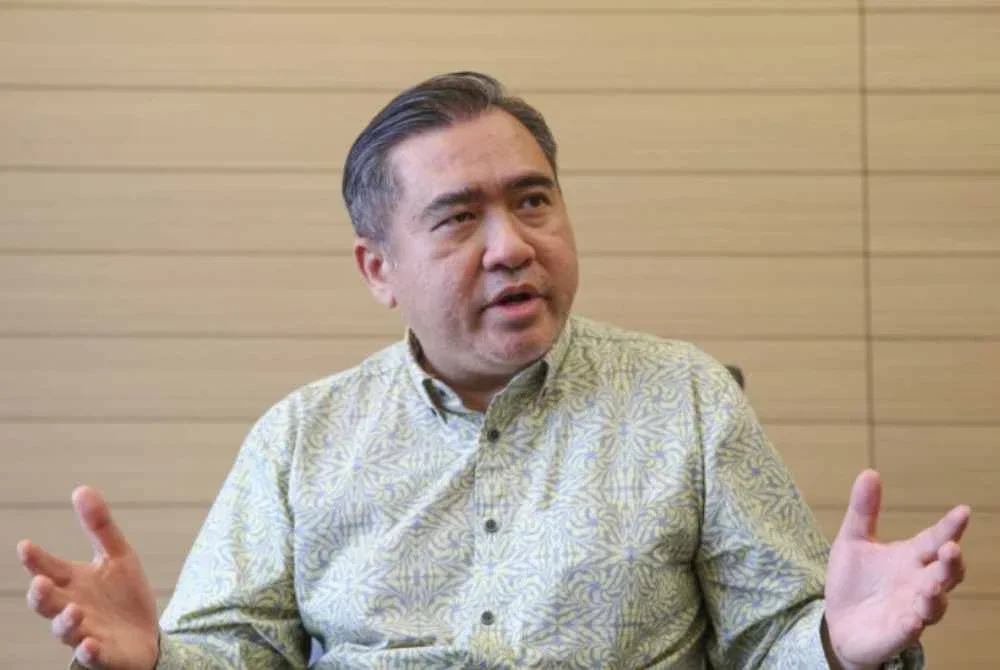 Guna tren diesel elak rakyat menunggu lama – Anthony Loke Guna tren diesel elak rakyat menunggu lama – Anthony Loke