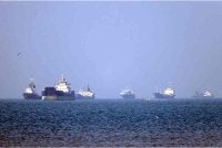  Washington secara senyap-senyap menggerakkan sekurang-kurangnya 87 kapal tangki minyak melalui Selat Hormuz, dengan dilindungi kegelapan