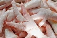  Polis Vietnam mendakwa dua wanita di Hanoi kerana mengimport kira-kira 10,000 tan metrik kaki ayam tercemar bernilai ASS$13 juta (RM54 juta). Gambar hiasan
