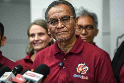 Dzulkefly bercakap pada sidang media Program Cik Era Naik MRT di Station TRX pada Sabtu. Foto Bernama