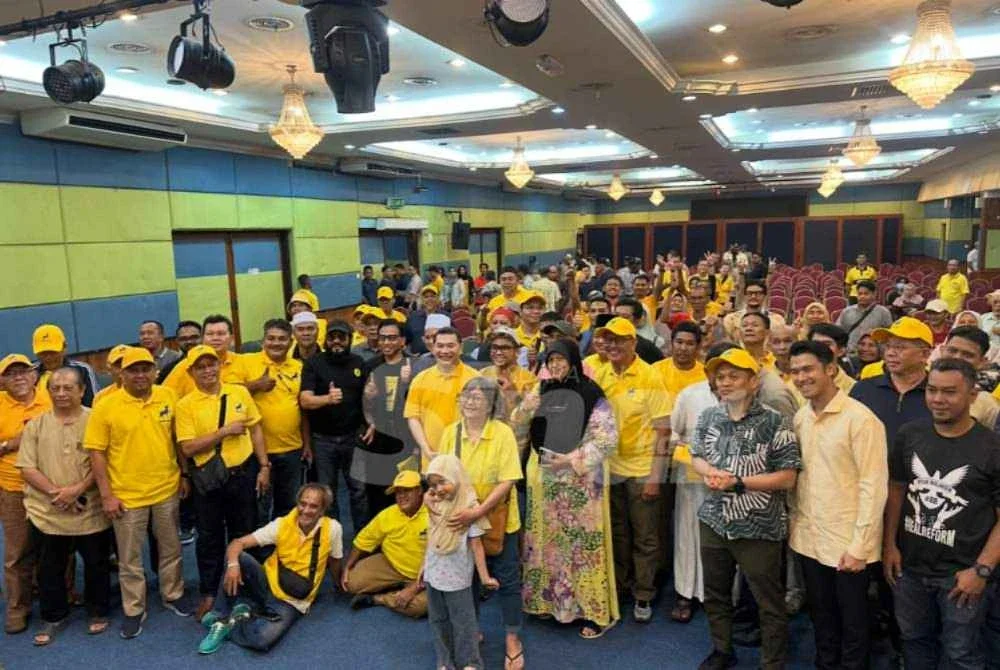 Para penyokong Bersama yang hadir pada jelajah parti itu di Kota Bharu. Foto SINAR HARIAN/ADILA SHARINNI WAHID 