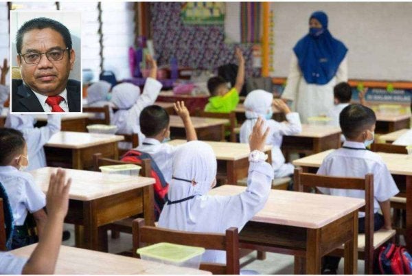Keutamaan diberikan kepada pembinaan blok satu tingkat supaya ia dapat digunakan bagi menampung kemasukan murid. Gambar kecil: Shukri
