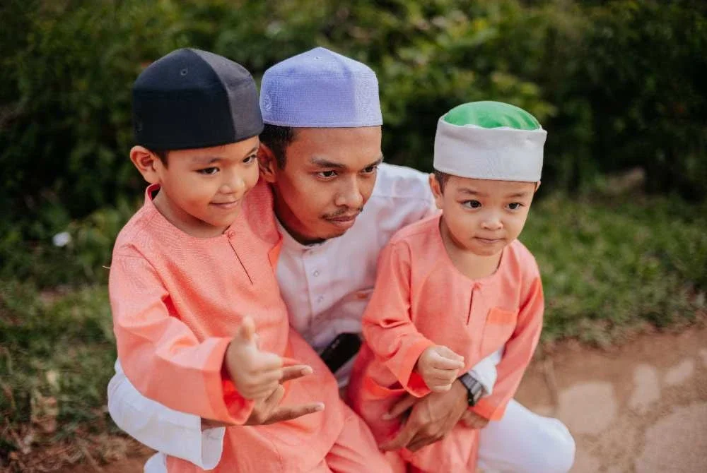 Ramai pasangan suami isteri dikurniakan anak perempuan sahaja dan tidak mempunyai anak lelaki. Foto hiasan