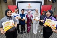 Program Santun Pelajar McDonald's Malaysia memberi manfaat kepada mahasiswa UTHM menerusi agihan baucar dan hidangan Nasi Mekdi dalam usaha membantu mengurangkan beban kos sara hidup pelajar.