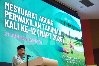 Abdul Fattah turut merasmikan MAPT kali ke-12 KOPSYA di Auditorium Angkasa pada Ahad.