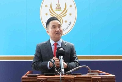 Suee Lim semasa sidang akhbar pada Isnin.