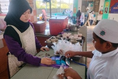 Pelaksanaan Sekolah Tanpa Tunai di PPAI dilancarkan pada Isnin.