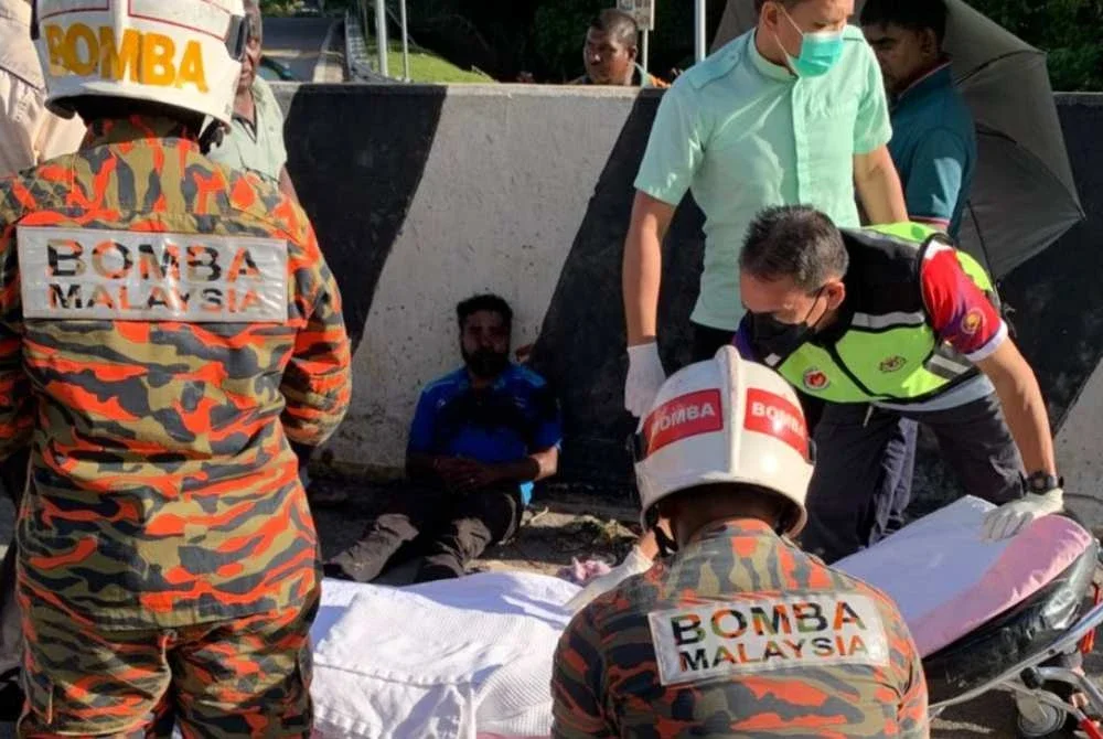 Dua parah manakala enam lagi cedera dalam kemalangan membabitkan tujuh kenderaan di Kilometer 291 Lebuhraya Utara-Selatan arah utara di sini pada Selasa. Foto JBPM Perak