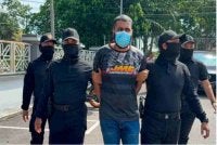 Seorang penganggur didakwa di Mahkamah Majistret di sini atas pertuduhan membunuh seorang peniaga di hadapan sebuah kedai gunting rambut. Foto Bernama