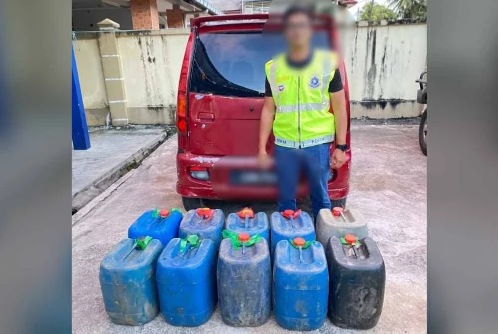 Nilai keseluruhan rampasan dianggarkan berjumlah RM11,116 termasuk kenderaan yang digunakan penyeludup. oto PGA